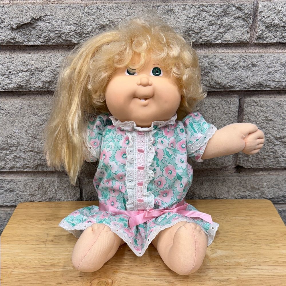 VTG 1987 Coleco Cabbage Patch Kid Growing Hair Girl Doll